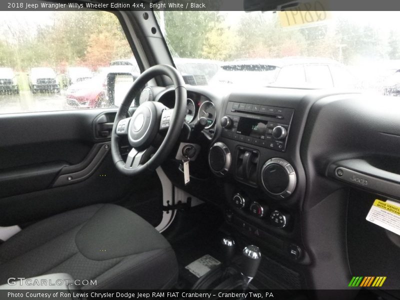 Bright White / Black 2018 Jeep Wrangler Willys Wheeler Edition 4x4