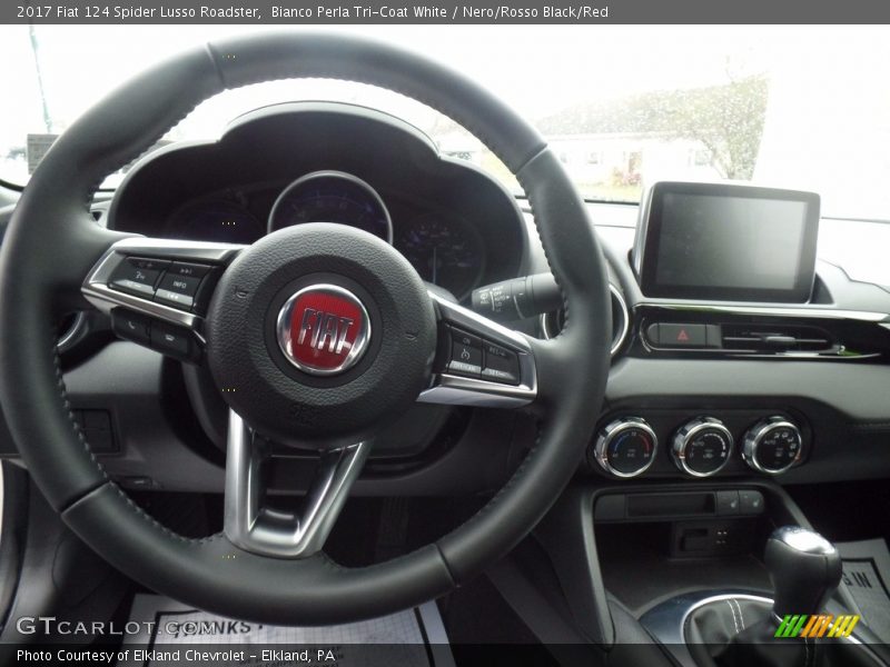 Bianco Perla Tri-Coat White / Nero/Rosso Black/Red 2017 Fiat 124 Spider Lusso Roadster