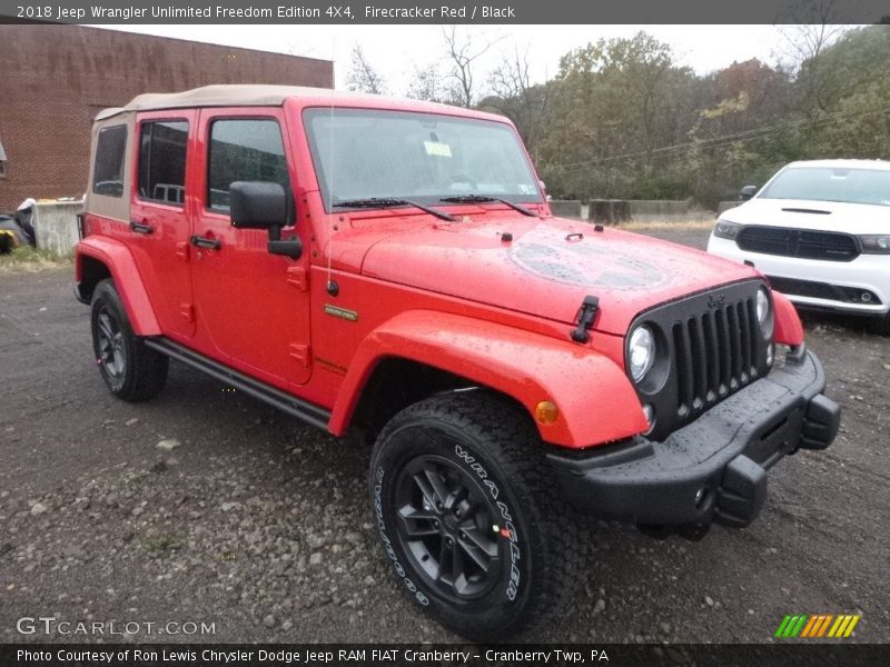 Front 3/4 View of 2018 Wrangler Unlimited Freedom Edition 4X4