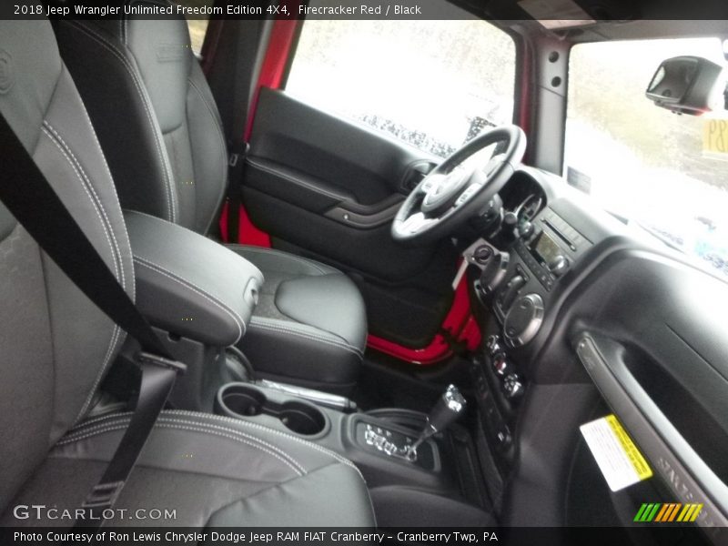 Firecracker Red / Black 2018 Jeep Wrangler Unlimited Freedom Edition 4X4