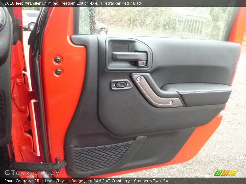 Firecracker Red / Black 2018 Jeep Wrangler Unlimited Freedom Edition 4X4