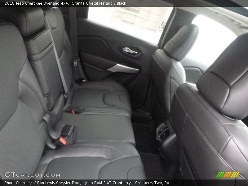 Granite Crystal Metallic / Black 2018 Jeep Cherokee Overland 4x4