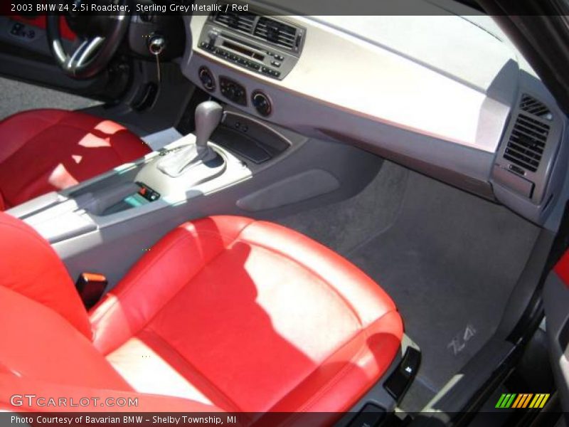 Sterling Grey Metallic / Red 2003 BMW Z4 2.5i Roadster