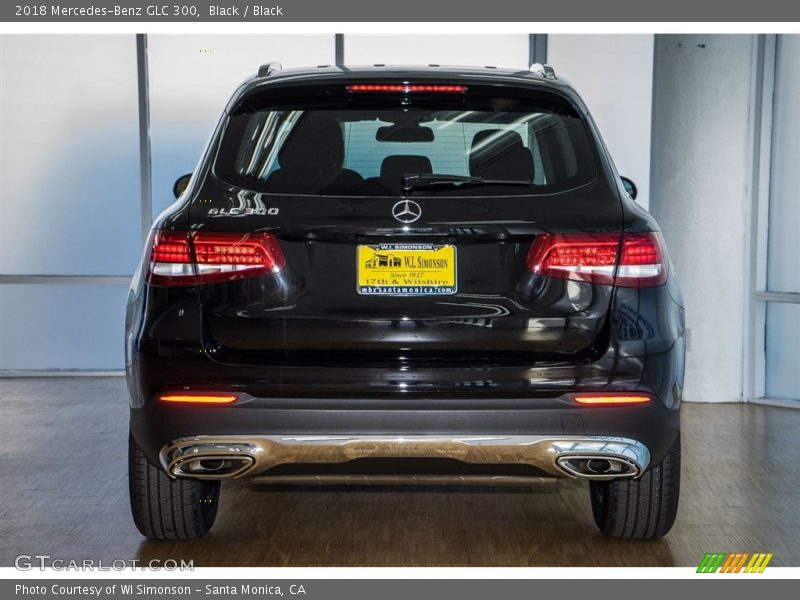 Black / Black 2018 Mercedes-Benz GLC 300