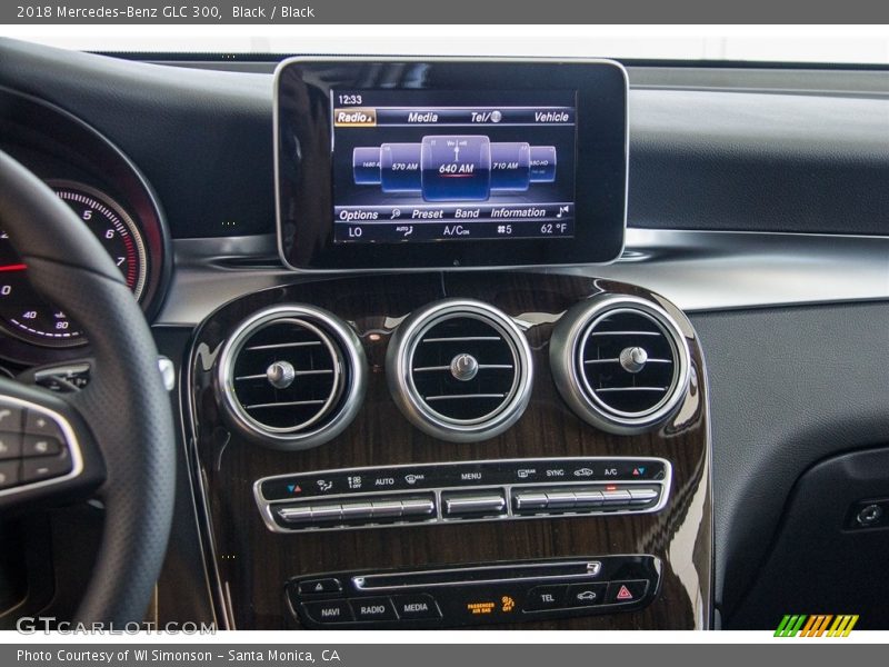 Black / Black 2018 Mercedes-Benz GLC 300