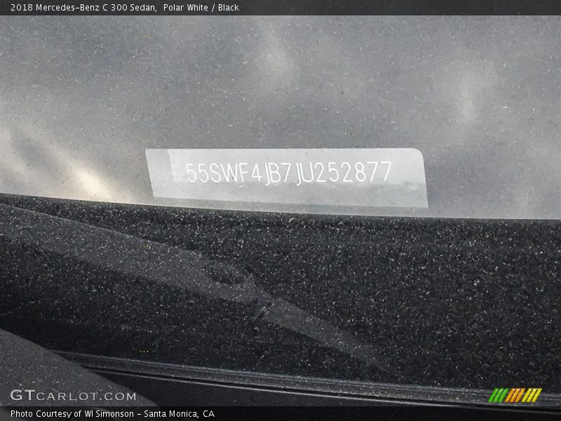 Polar White / Black 2018 Mercedes-Benz C 300 Sedan