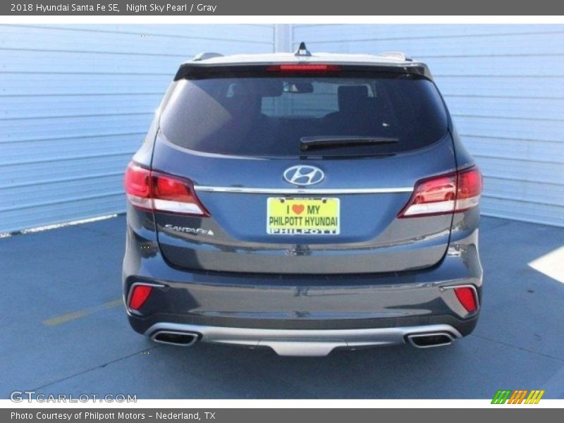 Night Sky Pearl / Gray 2018 Hyundai Santa Fe SE