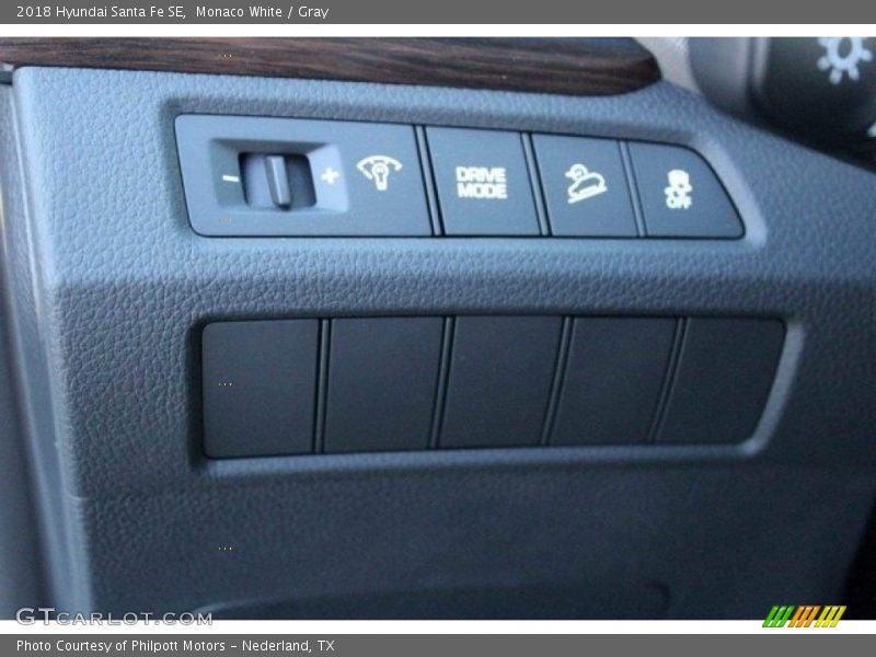 Monaco White / Gray 2018 Hyundai Santa Fe SE