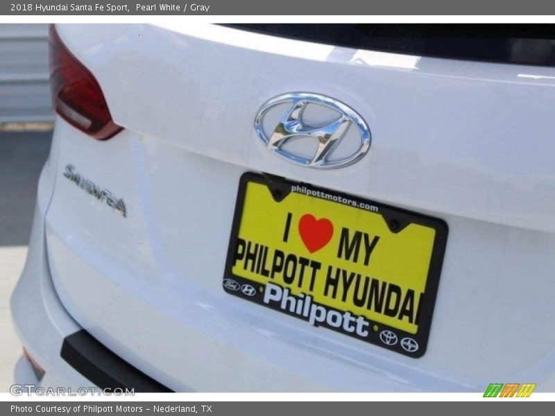 Pearl White / Gray 2018 Hyundai Santa Fe Sport