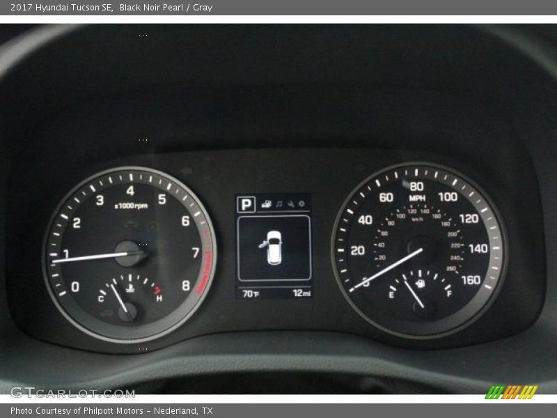Black Noir Pearl / Gray 2017 Hyundai Tucson SE