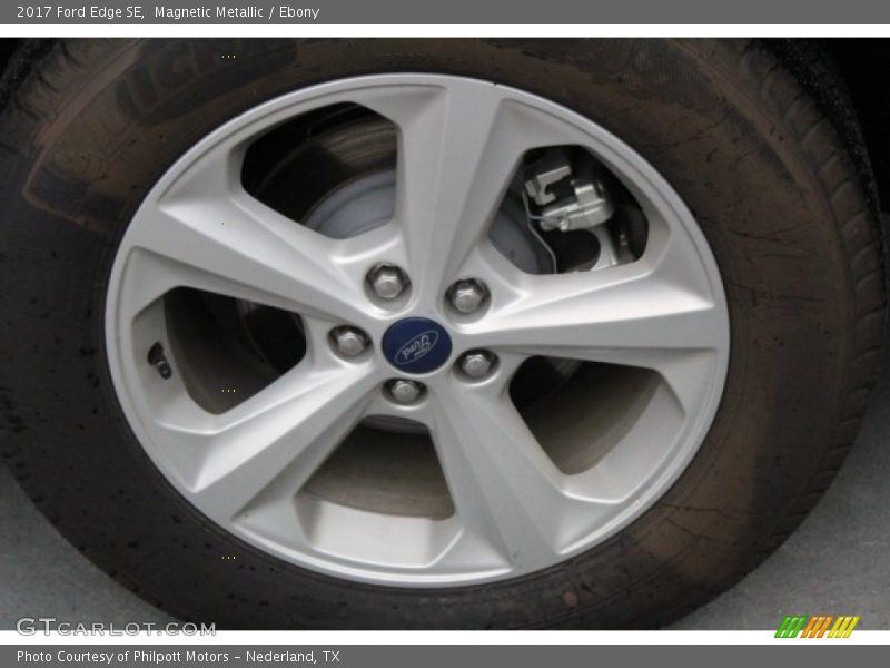 Magnetic Metallic / Ebony 2017 Ford Edge SE