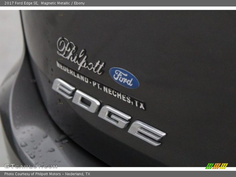 Magnetic Metallic / Ebony 2017 Ford Edge SE