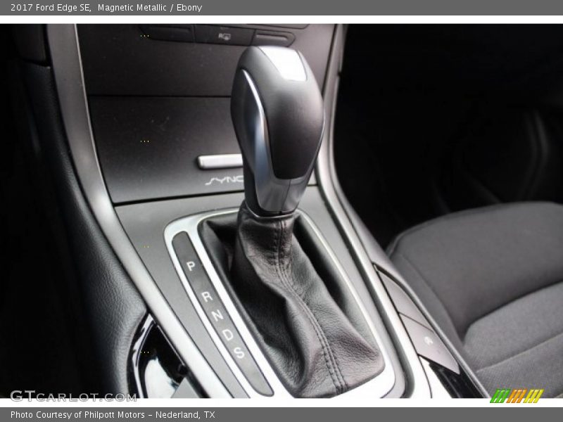 Magnetic Metallic / Ebony 2017 Ford Edge SE