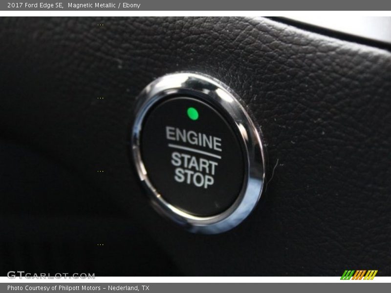 Magnetic Metallic / Ebony 2017 Ford Edge SE