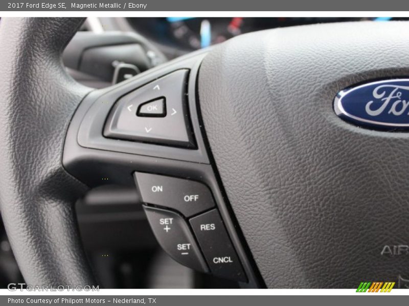 Magnetic Metallic / Ebony 2017 Ford Edge SE