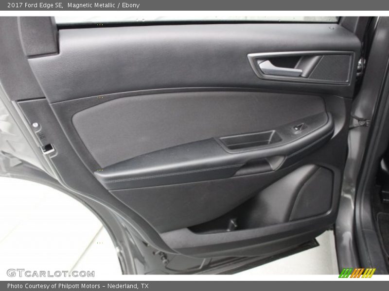 Magnetic Metallic / Ebony 2017 Ford Edge SE