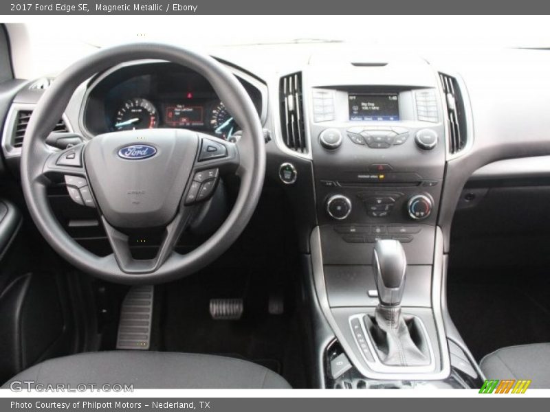 Magnetic Metallic / Ebony 2017 Ford Edge SE