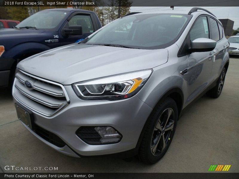 Ingot Silver / Charcoal Black 2018 Ford Escape SEL