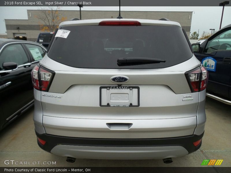 Ingot Silver / Charcoal Black 2018 Ford Escape SEL