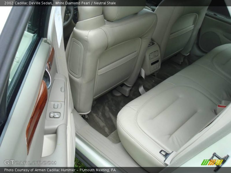 White Diamond Pearl / Neutral Shale 2002 Cadillac DeVille Sedan