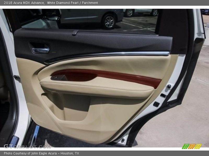 White Diamond Pearl / Parchment 2018 Acura MDX Advance