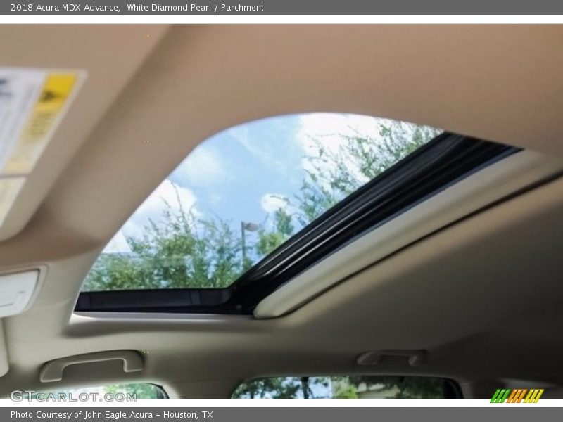 White Diamond Pearl / Parchment 2018 Acura MDX Advance