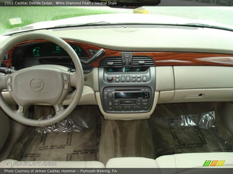 White Diamond Pearl / Neutral Shale 2002 Cadillac DeVille Sedan