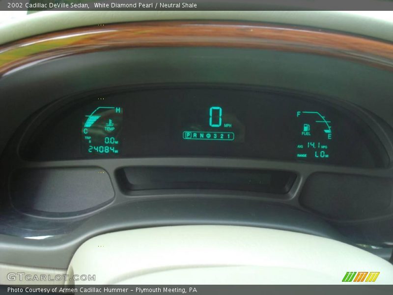 White Diamond Pearl / Neutral Shale 2002 Cadillac DeVille Sedan
