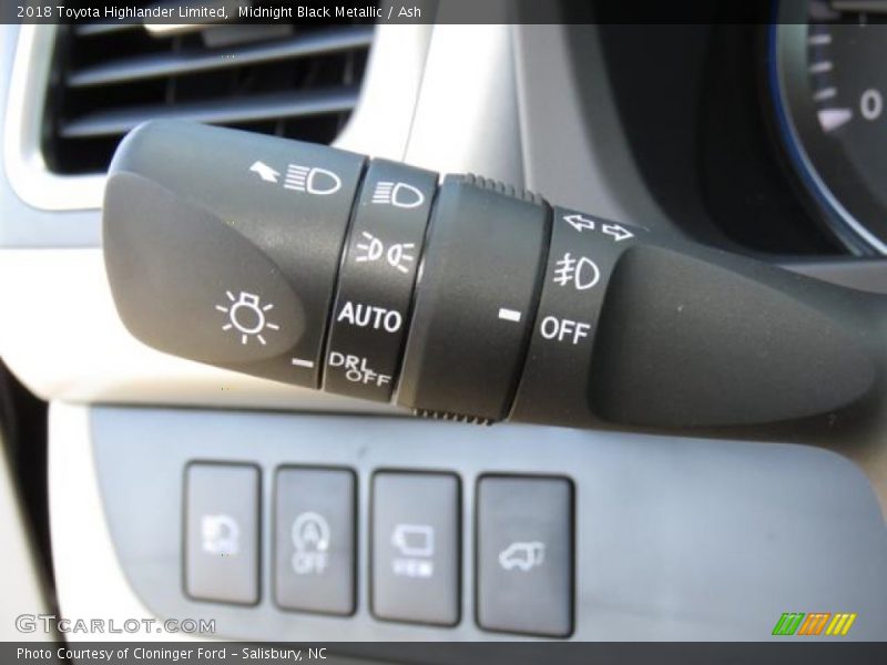 Midnight Black Metallic / Ash 2018 Toyota Highlander Limited