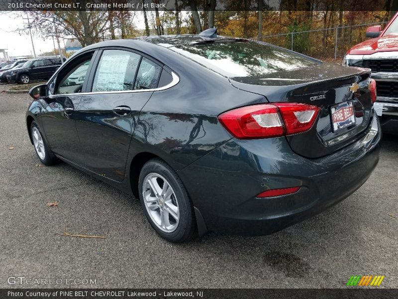 Graphite Metallic / Jet Black 2018 Chevrolet Cruze LT