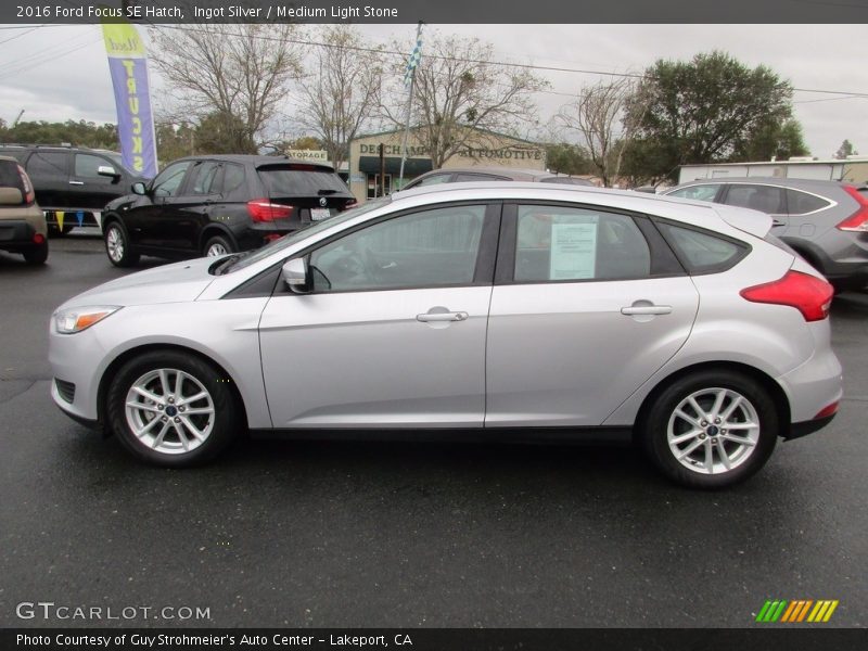 Ingot Silver / Medium Light Stone 2016 Ford Focus SE Hatch