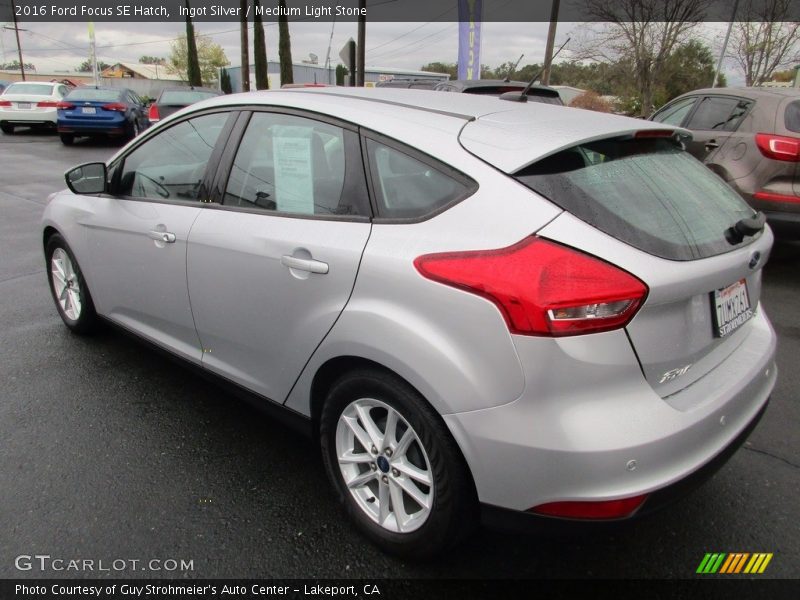 Ingot Silver / Medium Light Stone 2016 Ford Focus SE Hatch