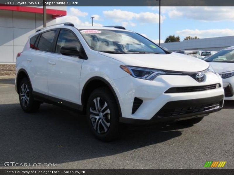 Super White / Black 2018 Toyota RAV4 LE