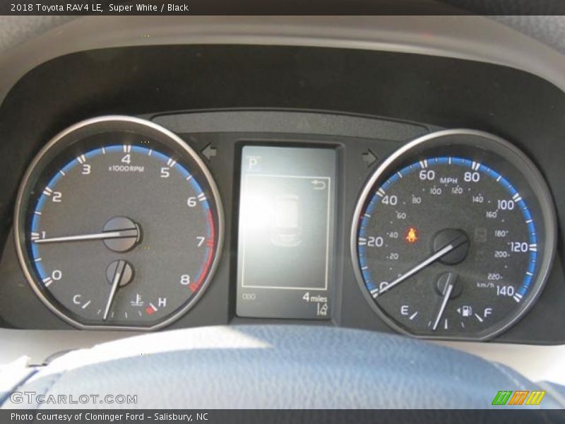 Super White / Black 2018 Toyota RAV4 LE
