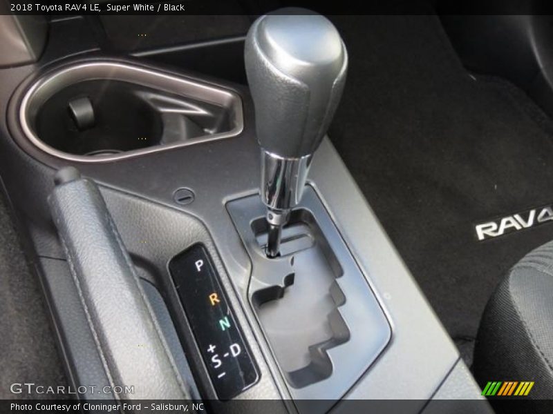 Super White / Black 2018 Toyota RAV4 LE