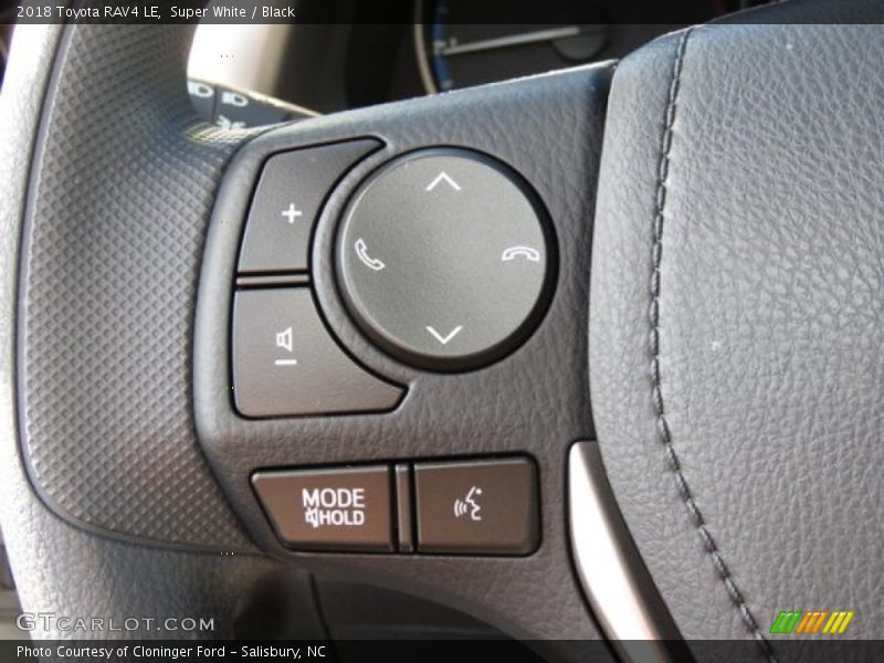 Super White / Black 2018 Toyota RAV4 LE