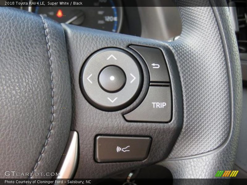 Super White / Black 2018 Toyota RAV4 LE