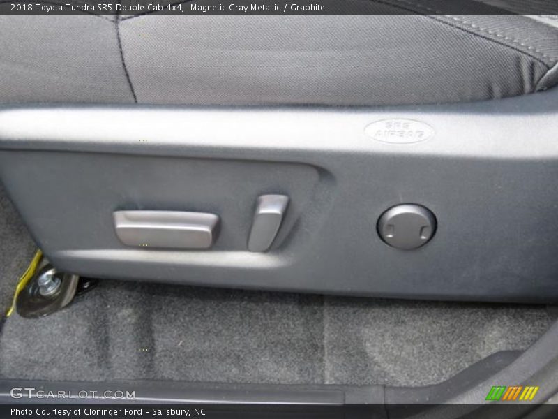 Magnetic Gray Metallic / Graphite 2018 Toyota Tundra SR5 Double Cab 4x4