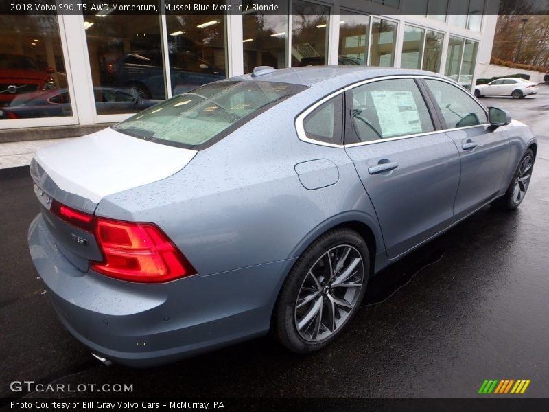 Mussel Blue Metallic / Blonde 2018 Volvo S90 T5 AWD Momentum