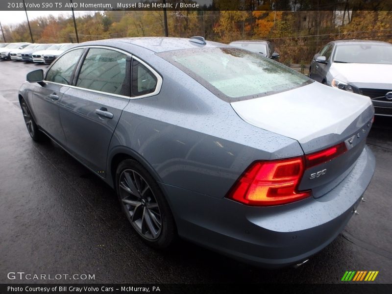 Mussel Blue Metallic / Blonde 2018 Volvo S90 T5 AWD Momentum