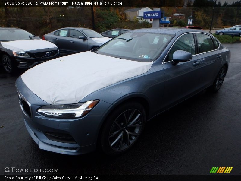 Mussel Blue Metallic / Blonde 2018 Volvo S90 T5 AWD Momentum