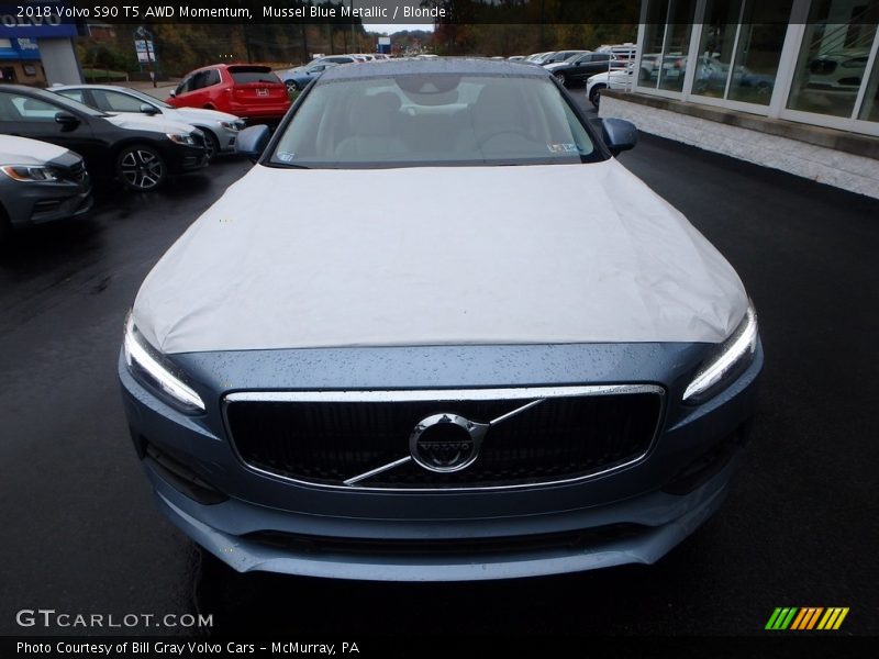 Mussel Blue Metallic / Blonde 2018 Volvo S90 T5 AWD Momentum