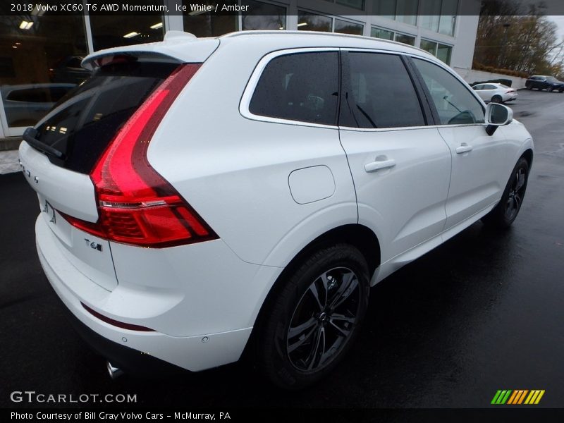 Ice White / Amber 2018 Volvo XC60 T6 AWD Momentum