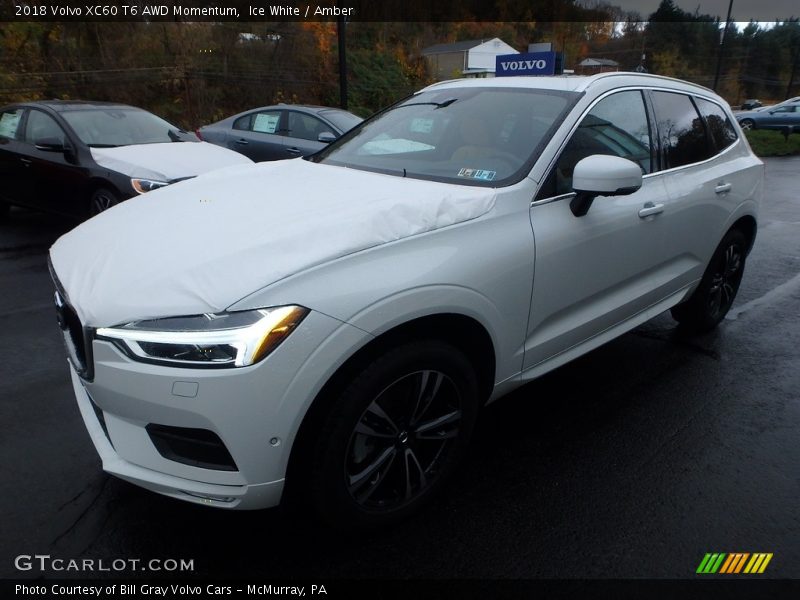 Ice White / Amber 2018 Volvo XC60 T6 AWD Momentum