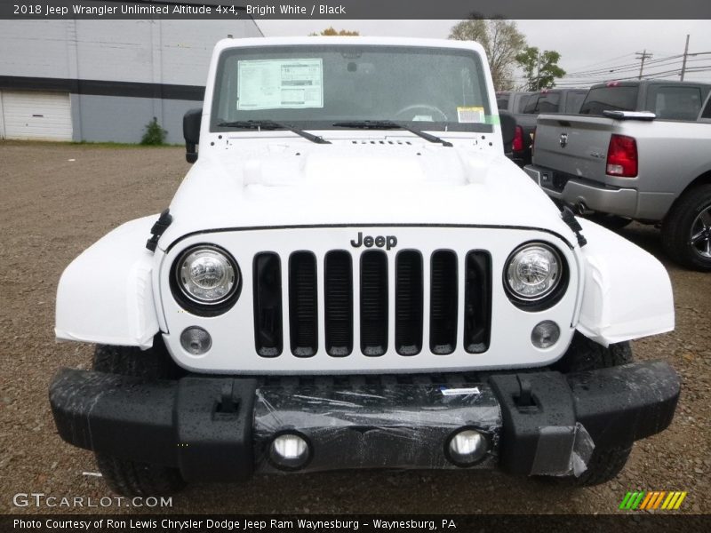Bright White / Black 2018 Jeep Wrangler Unlimited Altitude 4x4