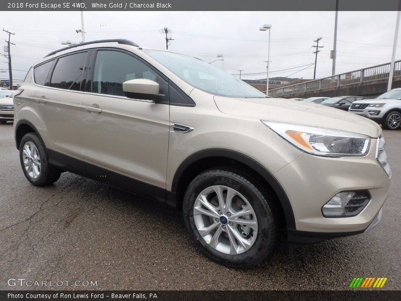 White Gold / Charcoal Black 2018 Ford Escape SE 4WD