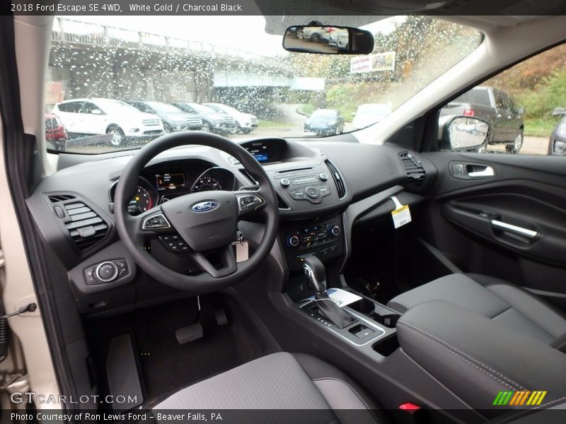 White Gold / Charcoal Black 2018 Ford Escape SE 4WD