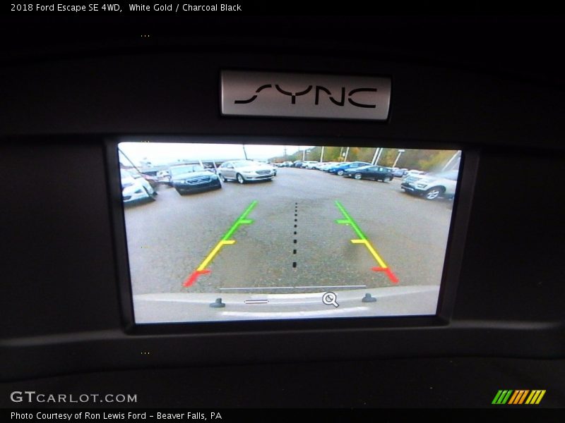 White Gold / Charcoal Black 2018 Ford Escape SE 4WD