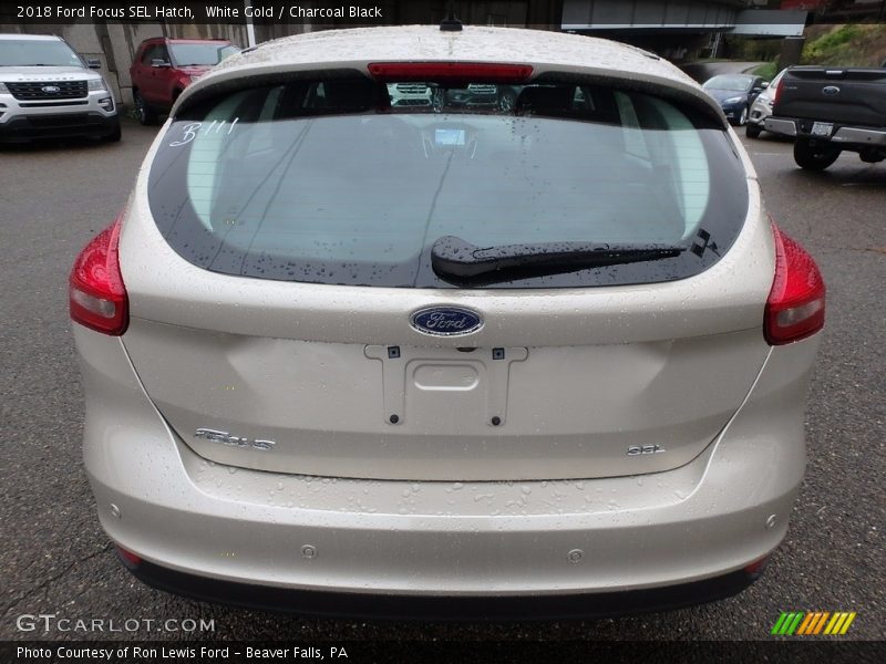 White Gold / Charcoal Black 2018 Ford Focus SEL Hatch