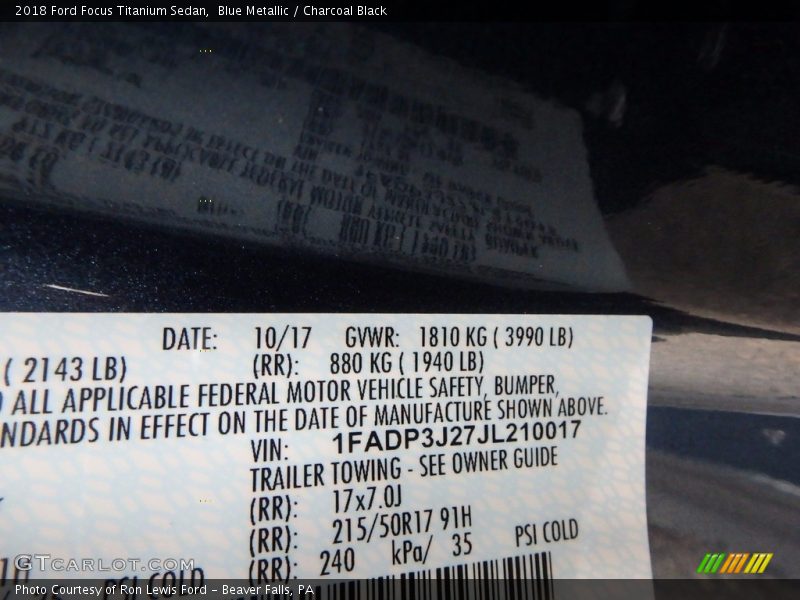 Blue Metallic / Charcoal Black 2018 Ford Focus Titanium Sedan